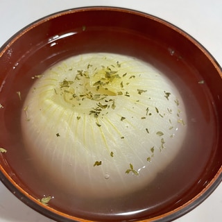 丸ごと⭐新玉ねぎのスープ